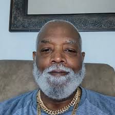 Marco and his daughter #Island are too funny. 😁 @marcosummers