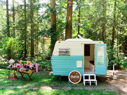 Four Frames Photo Booth Victoria S Premier Photo Booth And Game Rentals Photo Booth Vintage Camper Photo