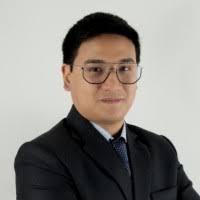 Stefano Chang's Instagram, Twitter & Facebook