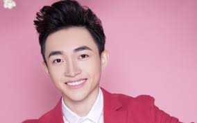 ông bầu hoàng tuấn : Học trò Đan Trường đắt show diễn, tiếp tục ra album mới