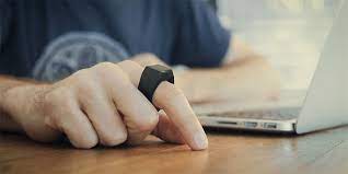 It gives you unlimited maneuverability and versatility with just your fingers, the ultimate pointing device. Padrone Ring Coolest Mouse Ever Optimal Solutions