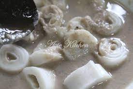 Laksa dan #laksam dengan #kuah #lemak di hari #pkp. Laksam Dan Laksa Kelantan Azie Kitchen
