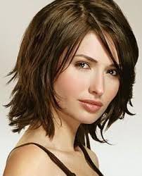 For thich hair and round face women, you can go for a short or medium hairstyle. Pin On Hairstyles