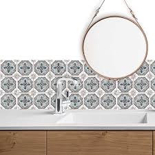 Comment poser carrelage metro blanc language fr pose carrelage salle de bain sur ancien carrelage pose voir plus d idees sur le theme carrelage metro idees salle de bain carrelage from tse1.mm.bing.net il peut alors se marier à de nombreux matériaux (bois, acier, verre, etc.). Credence Adhesive Ancien Carrelage Credence Adhesif Pas Cher Muraem Credence Adhesive Carreaux De Ciment Anciens Adhesif