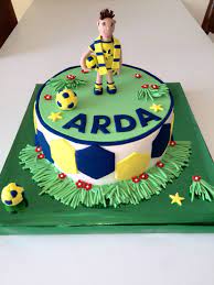 iyiki dogdun arda pasta kurabi ye cupcake