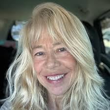 Will a lost Surfer Dudes toy in Hanalei Bay, Kauai be returned?