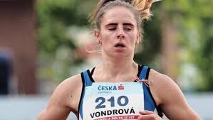 Lada vondrová (born 6 september 1999) is a czech athlete.1 she competed in the women's 400 metres at the 2018 iaaf world indoor championships.2. Paradni Vykon Vondrova Na Sampionatu Do 22 Let Ziskala Ctvrtkarsky Double Sport Cz