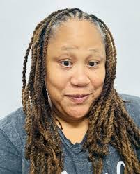 Eula Boone's Instagram, Twitter & Facebook