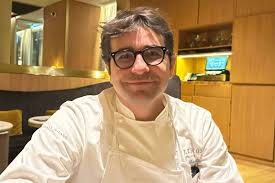 Mangiare in un tempio del lusso a Milano: ecco il menu del Pellico 3 al  Park Hyatt