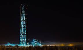 Работая в социальных сетях, каждый раз на фотографию лахты или на статью о ней я получала сотни негативных комментариев вроде кукурузина, чтоб она сгорела, игла на теле петербурга. Noch Tuman Lahta Centra Pikabu
