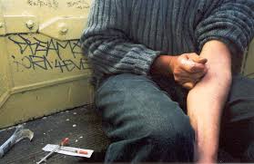 Legal spots to shoot up illegal drugs? Why California may OK them - CalMatters