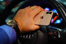 How to unlock iphone lock screen without passcode. Apple Carkey Found In Ios 13 4 Beta Lets An Iphone Unlock Star