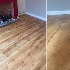 Karndean Van Gogh Reclaimed Maple Fitted With A Design Strip Maple Floors Flooring Flooring Shops