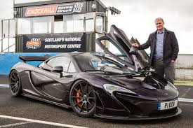 Debuted at the 2012 paris motor show, sales of the p1 began in the united kingdom in october 2013 and all 375 units were sold out by november. Zum 5 Geburtstag Test Mclaren P1 Schon Gefahren Autowelt Motorline Cc
