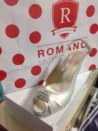 Sandalo basso infradito con perle applicate sul fronte. Margarita Shoes Home Facebook