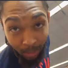 Larry Newby III (@LarryNewby28)