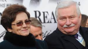Opisy zabiegów, artykuły, zdjęcia z operacji plastycznych, filmy i forum internetowe. Zona Lecha Walesy Wyjawila Prawde Na Temat Ich Zwiazku Jak Naprawde Wygladalo Zycie Z Przywodca Solidarnosci Zycie