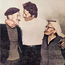 Cüneyt arkın veya gerçek adıyla fahrettin cüreklibatır (d. Cuneyt Arkin Zor Zamanlar Gecirdigi Genclik Fotografini Paylasti