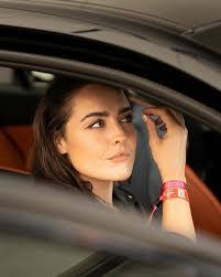 Becky Evans's Instagram, Twitter & Facebook