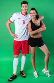 Robert lewandowski gives 1m euros to fight coronavirus pandemic. Robert Lewandowski Celebrated Five Goal Bayern Munich Haul With Cleaning Spree Says Wife Anna