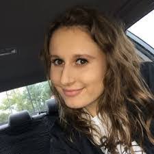 Daisy Iverson's Instagram, Twitter & Facebook