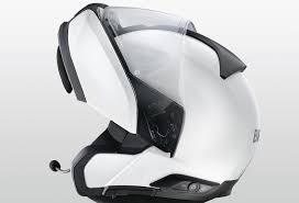 The communication system provides for up to three connections per helmet. Bmw Motorrad Leads Technology Revolution With New Navigation And Communication Features Northern California Bmw Motorcycle Dealers