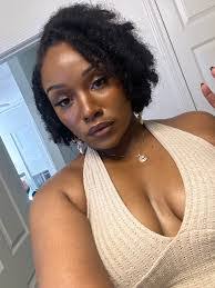 Ciji Williams's Instagram, Twitter & Facebook