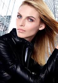 Yvette Farrell's Instagram, Twitter & Facebook