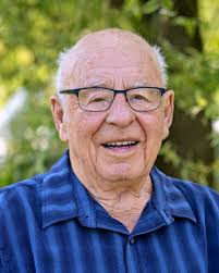 Monsieur Laval Couture (1930-2023) |