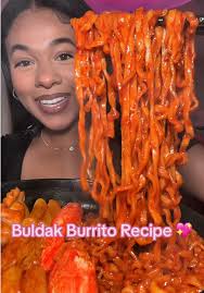 Understanding Buldak Ramen vs. Classic Noodles