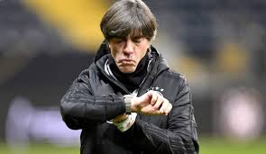 Das weiterkommen könnte auf dem spiel stehen. Em 2021 Auf Diese Gegner Trifft Deutschland Dfb Team In Der Gruppenphase