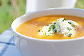 Karottensuppe Mit Frischkaesebaellchen Rezept Rezepte Suppen Und Eintopfe Suppenrezepte