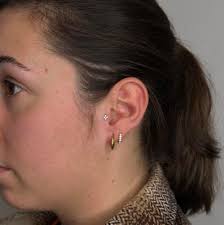 Außergewöhnlich schönes "Underboob...