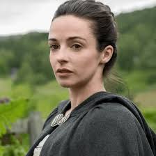 Just started 7b, just noticing they changed the actor for Jenny. :  r/Outlander