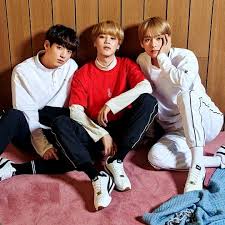 The latest bangtan bomb released by bts shows suga teasing v for working out, other members praising him and revealing how they put the army . Bts ë°©íƒ„ì†Œë…„ë‹¨ Beyondthescene Jungkook Jimin V Suga Jhope Rm Jin Namjoon Yoongi Jeon Jungkook