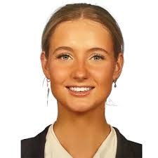 Hannah Casey's Instagram, Twitter & Facebook