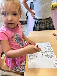 The girls are ready for the school year to begin! ❤️ #GoHawks  #hoollywoodelementry #prek & #1stgrade 👯‍♀️