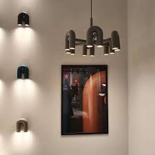 Professional manager for adhoc projects and tasks. Cirkus Chandelier Cirkus Chandeliers Mooielight