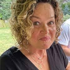 Amy Pulsifer's Instagram, Twitter & Facebook