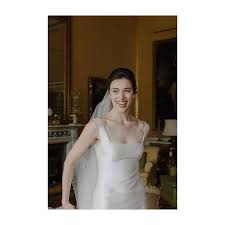 Emilia Wickstead Bridal Auf Instagram An Emilia Wickstead Bride The Viva Dress Silk Zibeline Em Bride Bridal Wedding Dresses Wedding Dress Inspiration