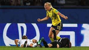 32 landslag har kämpat hårt för att få komma dit. Historien Upprepar Sig Sla Kanada Och Ga Vidare Mot Tyskland Blackstenius Skot Sverige Till Vm Kvartsfinal Sport Svenska Yle Fi