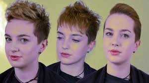 Usually, the bottom half of your hair will be pretty short, so do your best to add in bends to tie the look in with the longer top half. 3 Ways How To Style Short Hair The Egg Youtube