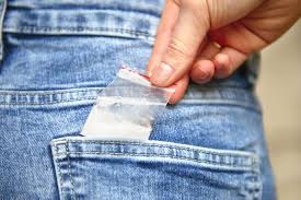 We did not find results for: En Norvege Les Personnes Qui Detiennent De La Drogue Sont Aidees Plutot Que Punies