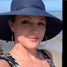 🐊Love this video of a big ole alligator in a cove off Lake Conroe in  Montgomery. Thanks to Fox 26 viewer Keith Burchell for capturing it. He  says he rides past a