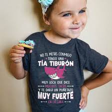 ♥ ️ ¡Tía! ¡Regalo perfecto para la querida sobrina! Compra ahora ➡️  https://tinyurl.com/y9fsuaey "No te metas conmigo Tengo una tía tiburón muy  loca Que dice muchos tacos Y te dará un puñetazo