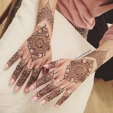 Leeds Mehndi On Instagram Bridal Henna She Wanted To Embrace Both Her Cultures And Wanted The Henna Des Henna Designs Mehndi Designs For Hands Mehndi Designs