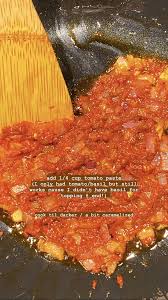 Gigi Hadid S Homemade Vodka Sauce Recipe Looks Tasty Af Pasta Sauce Recipes Sauce Recipes Homemade Vodka Sauce
