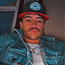 Shanna Nixon's Instagram, Twitter & Facebook