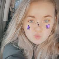 Baylee Jones's Instagram, Twitter & Facebook