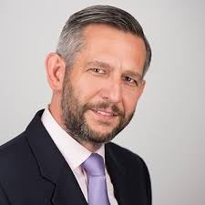 Simon Taylor (@Simon_T_Insure)